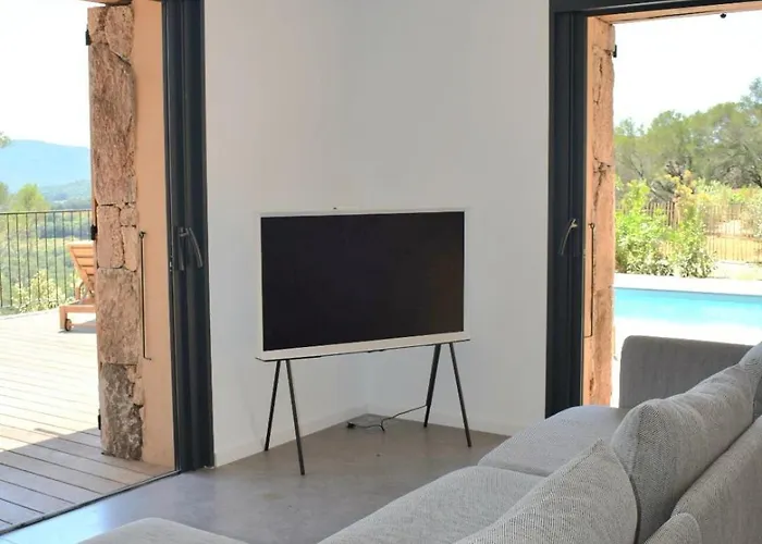 וילה Bergerie Avec Piscine Chauffee סוטה