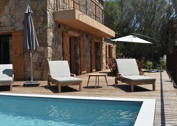 וילה Bergerie Avec Piscine Chauffee סוטה